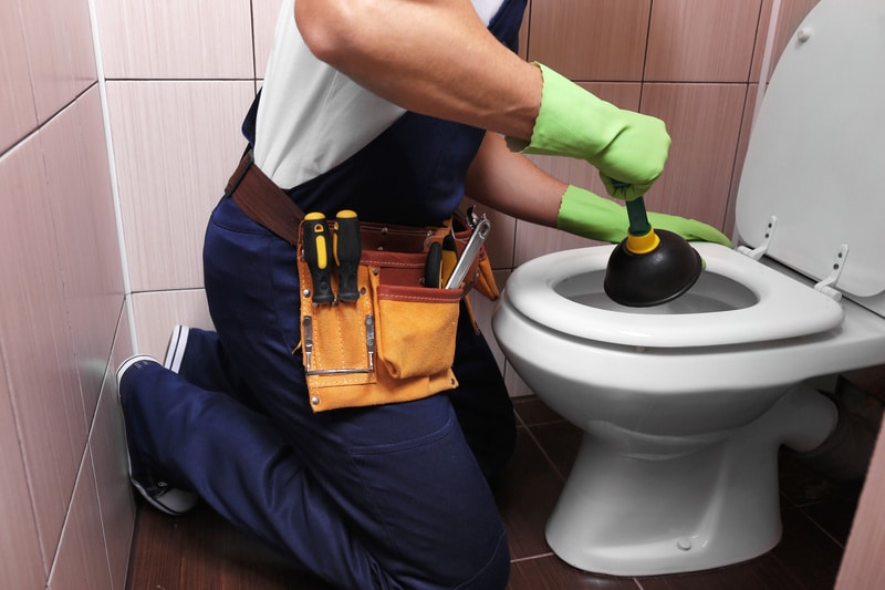 ▷ 6 méthodes pratiques débouchage toilette bouchée ⋆ àpd 79€ ⋆